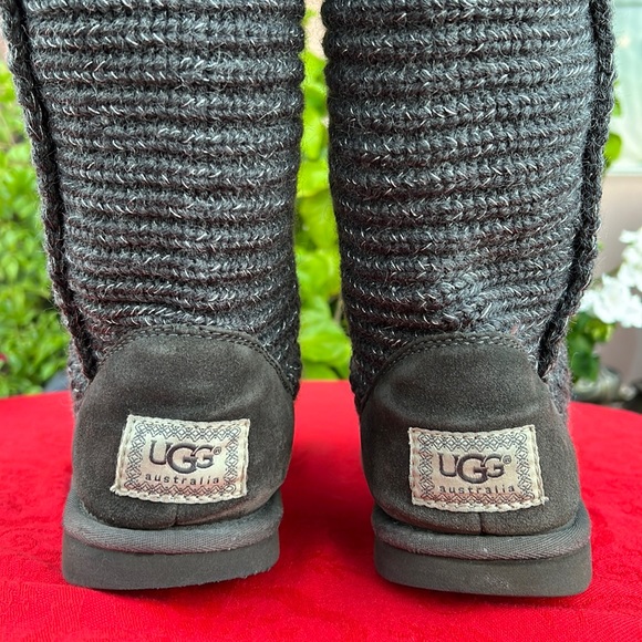 UGG Cardi Gray Fold Down Knit Sweater Boots - Picture 13 of 17
